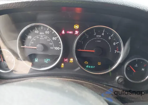 2013 Jeep Wrangler Unlimited Sport z USA, uszkodzony, nr VIN 1C4BJWDG8DL701535